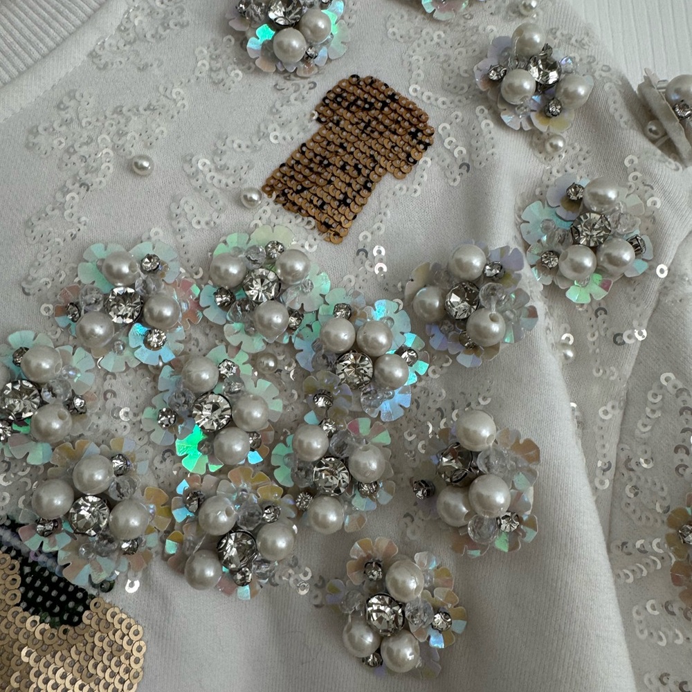 QUEEN OF SPARKLES White Sweatshirt with Champagne Bottle Design - Picture 4 of 6